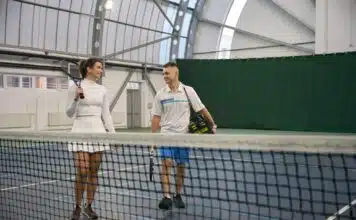 Investir dans l’immobilier sportif : le succès actuel des sports de raquettes